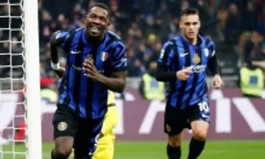 Inter 'đốt nóng' cuộc đua vô địch Serie A