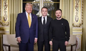 Ông Trump gặp Tổng thống Zelensky tại Pháp