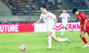 Văn Toàn: ‘Thắng Lào 4-1 là kết quả chấp nhận được’