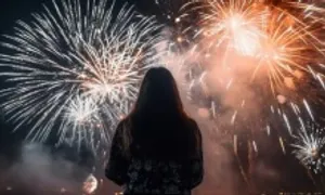 Người cô đơn nên làm gì vào đêm giao thừa? Người cô đơn nên làm gì vào đêm giao thừa?